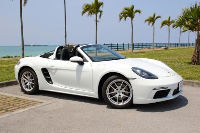 オープンカー特集　第三弾　‘‘ポルシェ　ボクスター‘‘