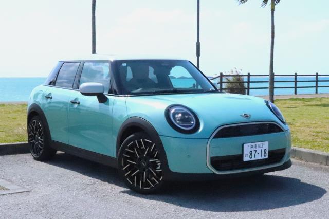新型 MINI COOPER 5ドア
