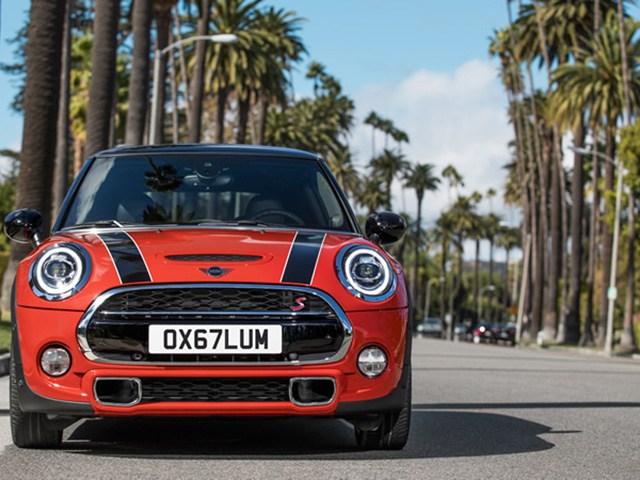早くも登場！！　NEW MINI 3DOOR & 5DOOR